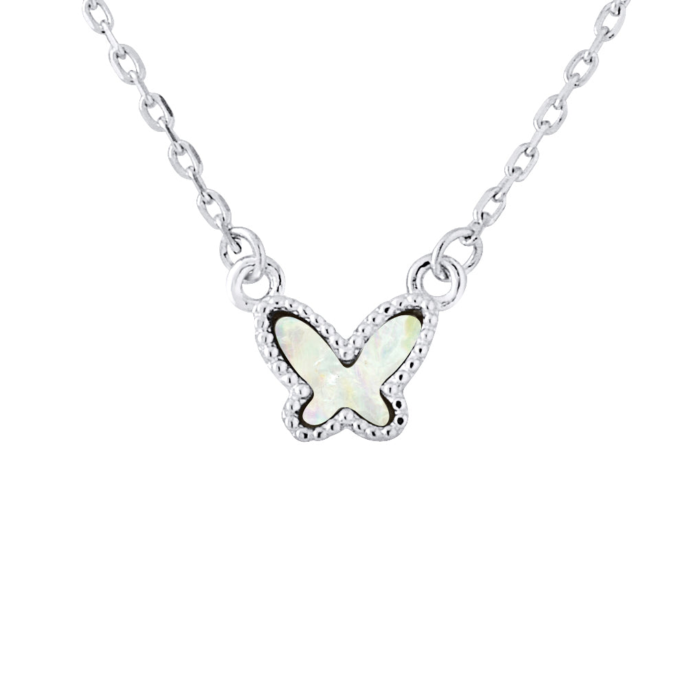 Collier motif "PAPILLON" et Nacre  Blanche