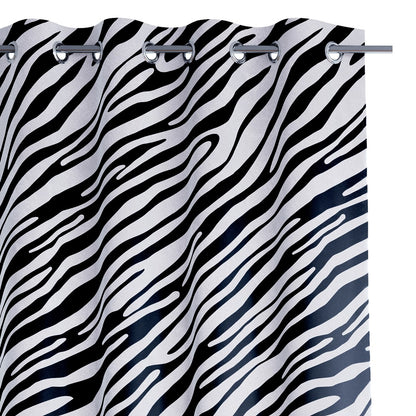 Rideau FUN couleur noir imprimé motif animal style tropical argent œillets en métal argenté velours 140x250 AmeliaHome