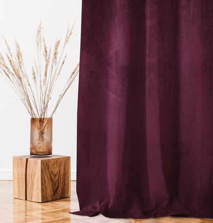 Rideau VELVET couleur bordeaux style classique oeillets d'argent velours 140x270 ameliahome