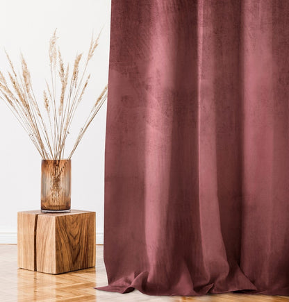 Rideau VELVET couleur rose style classique oeillets d'argent velours 140x270 ameliahome