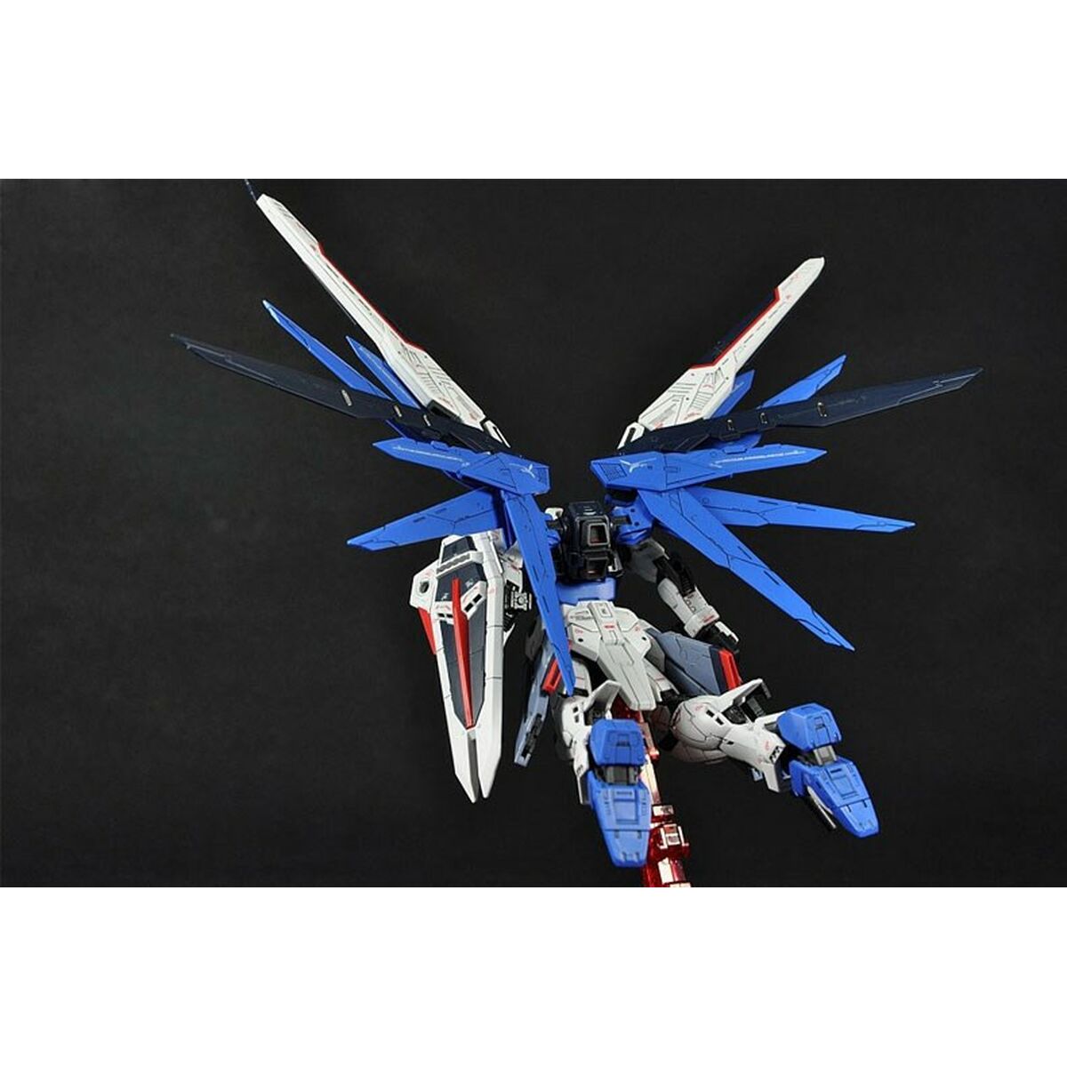 Figurine Décorative Bandai FREEDOM GUNDAM