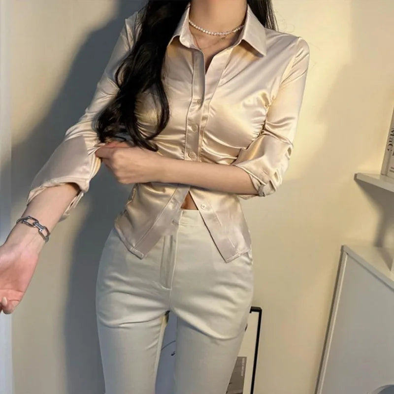 Chemise Femme Courte et Élégante